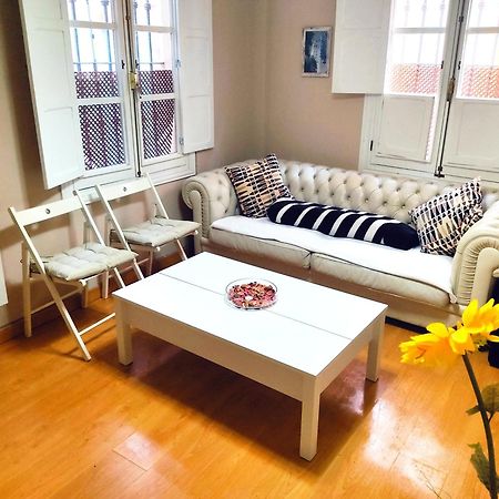 Apartamento En El Centro Para 4 Personas เซบีญา ภายนอก รูปภาพ